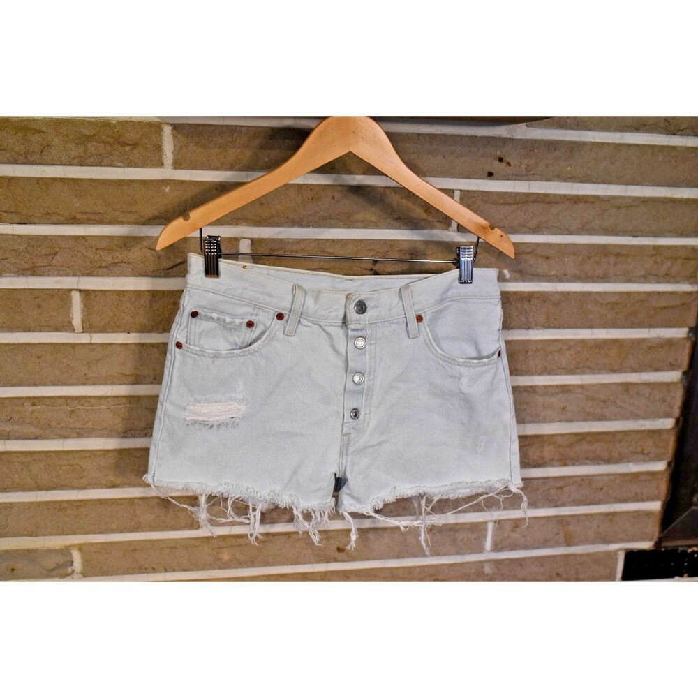 Levis 501 Original Light Wash Cut Off Denim Shorts Womens 29 exposed Button Fly
